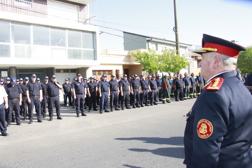 Acto Oficial por el 75 aniversario de Bomberos Olavarría