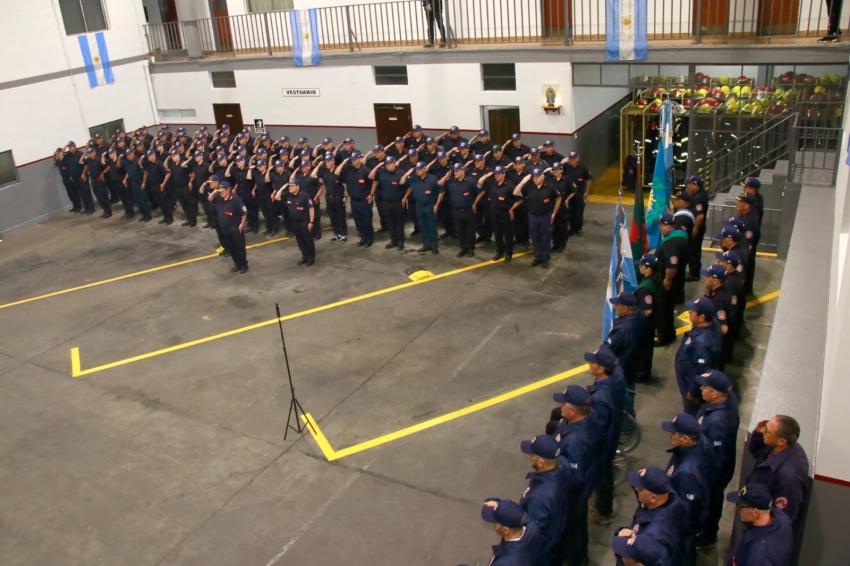 Gran celebración por los 75 años de Bomberos Olavarría